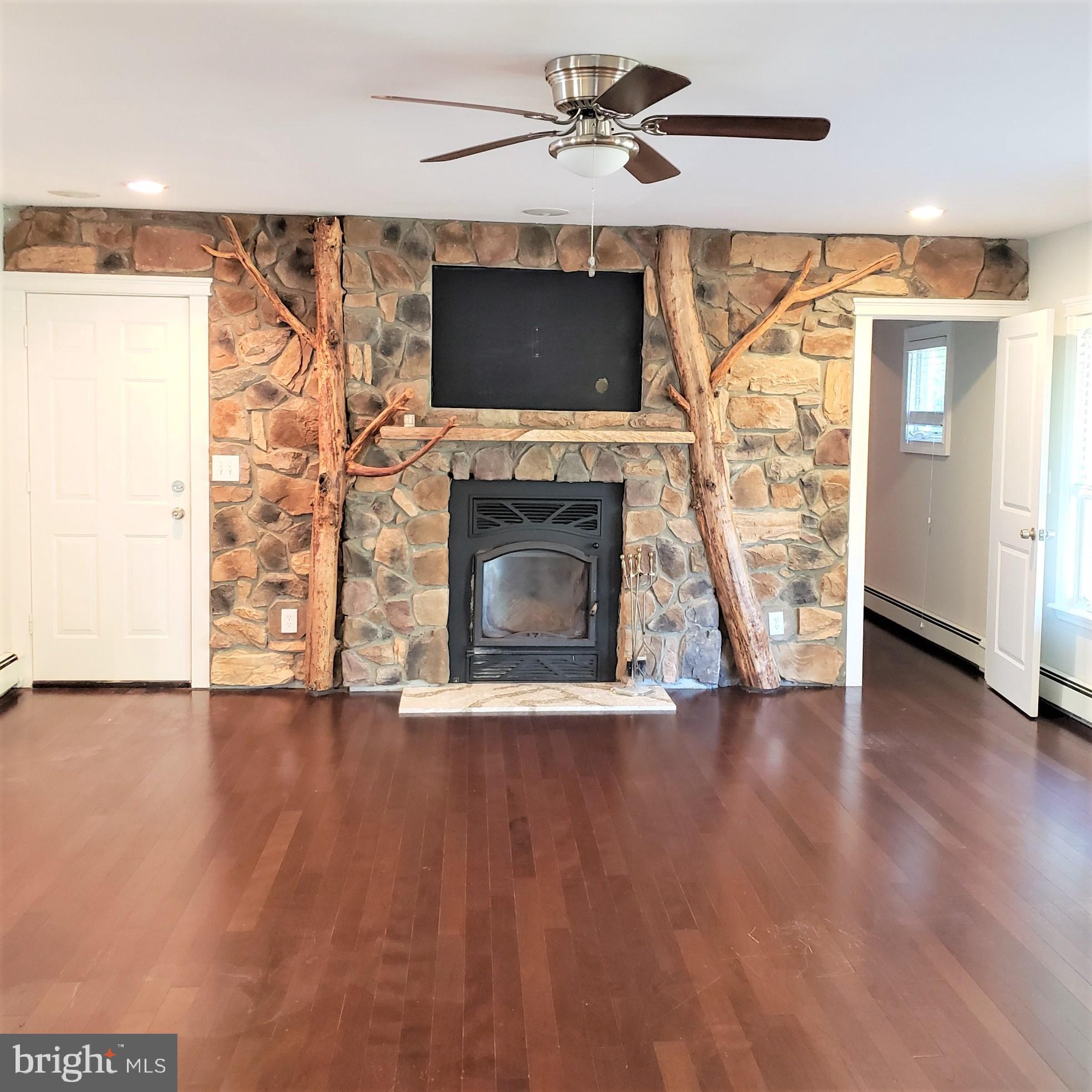 336 Gordon Road Robbinsville, NJ 08691 - Photo 4 of 20