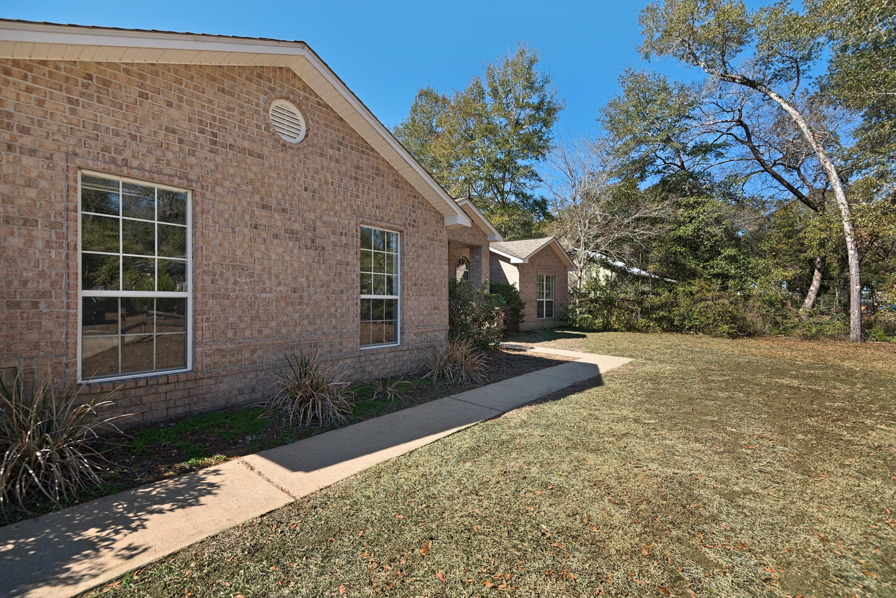 88 Oakplace Road Freeport, FL 32439 - Photo 12 of 56 Gallery Image 12