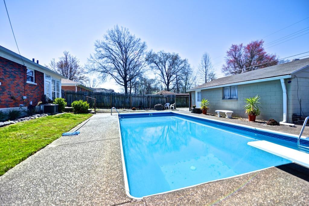 8210 Smithton Road Louisville, KY 40219 - Photo 25 of 35 8210 Smithton Rd 2205