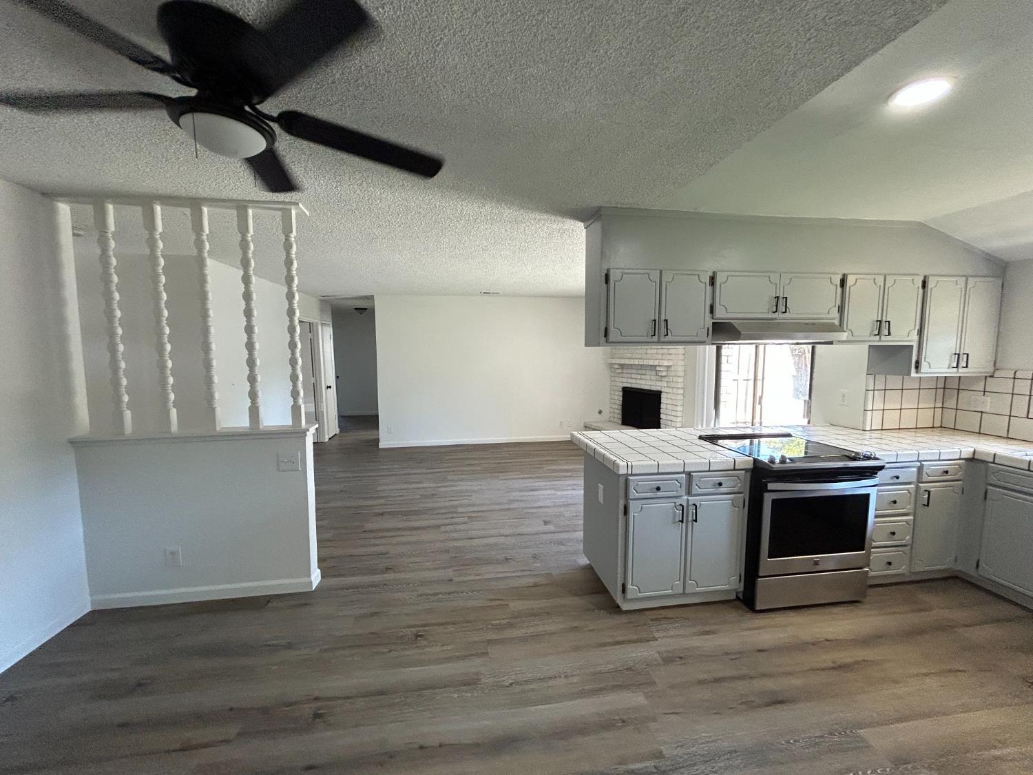 916 Springoak Way Stockton, CA 95209 - Photo 16 of 25