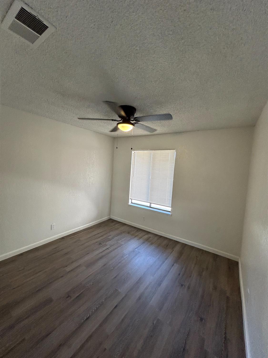 916 Springoak Way Stockton, CA 95209 - Photo 17 of 25