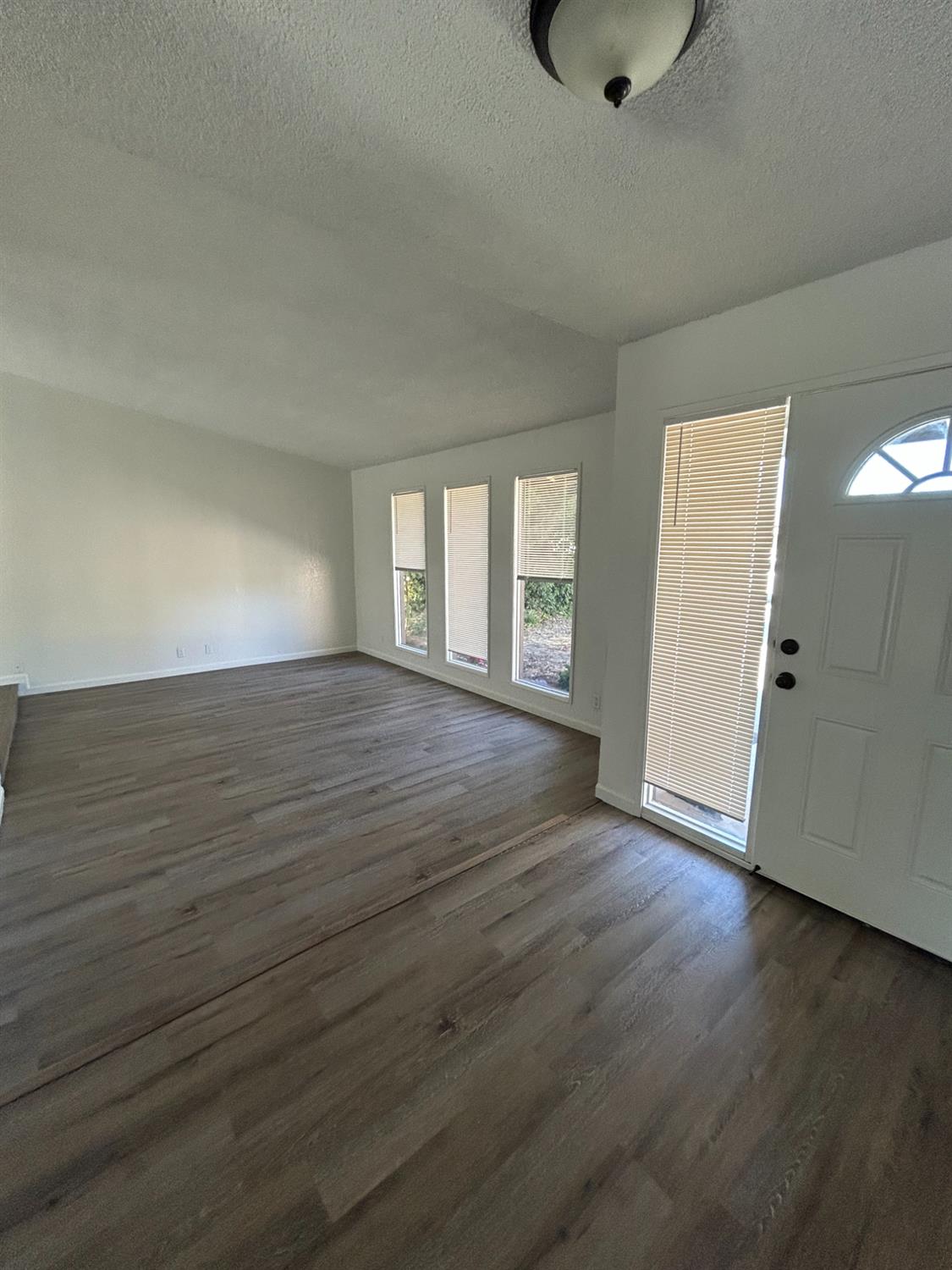 916 Springoak Way Stockton, CA 95209 - Photo 6 of 25