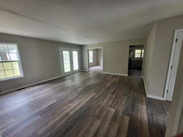 $205,900 | 4000 North Center Road, Hartsville, SC 29550