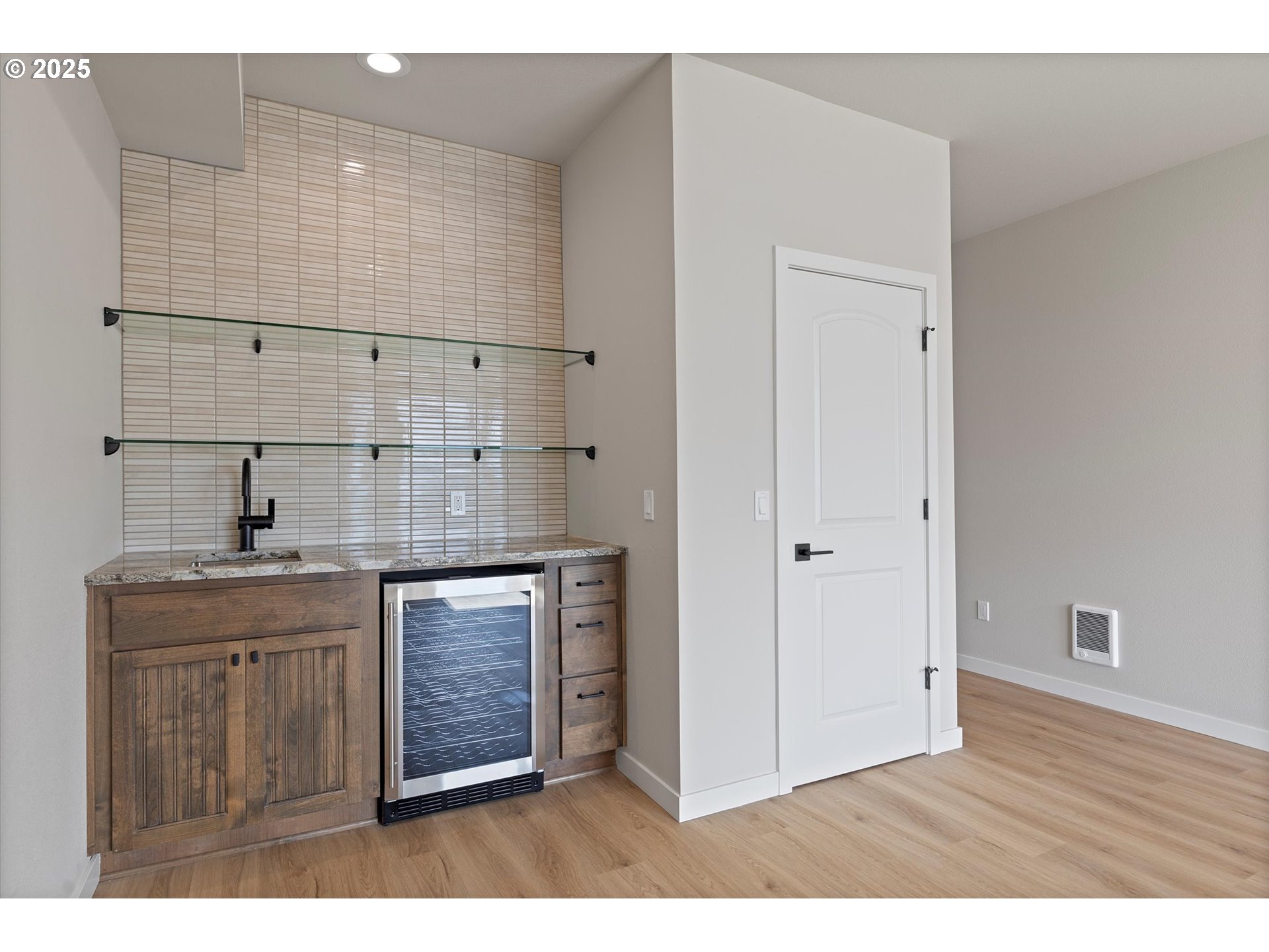 819 Southwest 13th Street, Unit 2 Newport, OR 97365 - Photo 28 of 35