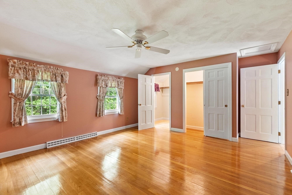 83 Providence Road Westford, MA 01886 - Photo 20 of 41