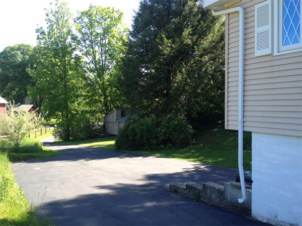 9 Barnard Road Shelburne, MA 01370 - Photo 7 of 25 Gallery Image 7