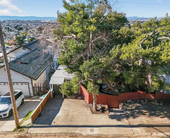 a view of a terrace with sitting area