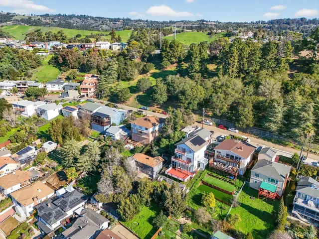 $424,900 | 9117 Burr Street, Oakland, CA 94605