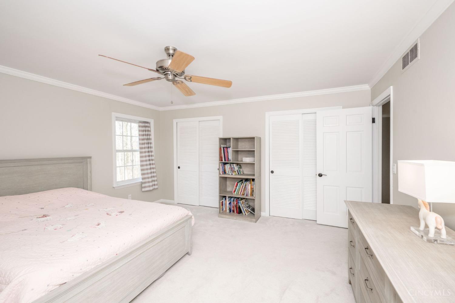 4891 Drake Road Cincinnati, OH 45243 - Photo 30 of 48