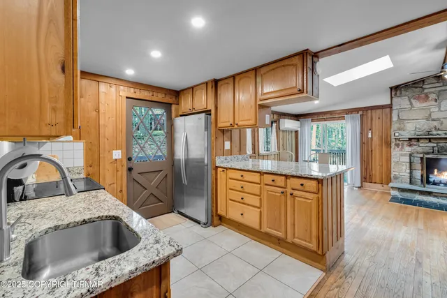 $2,200 | 1827 Stag Run, Pocono Lake, PA 18347