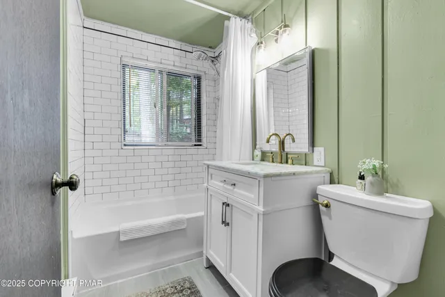 $2,200 | 1827 Stag Run, Pocono Lake, PA 18347