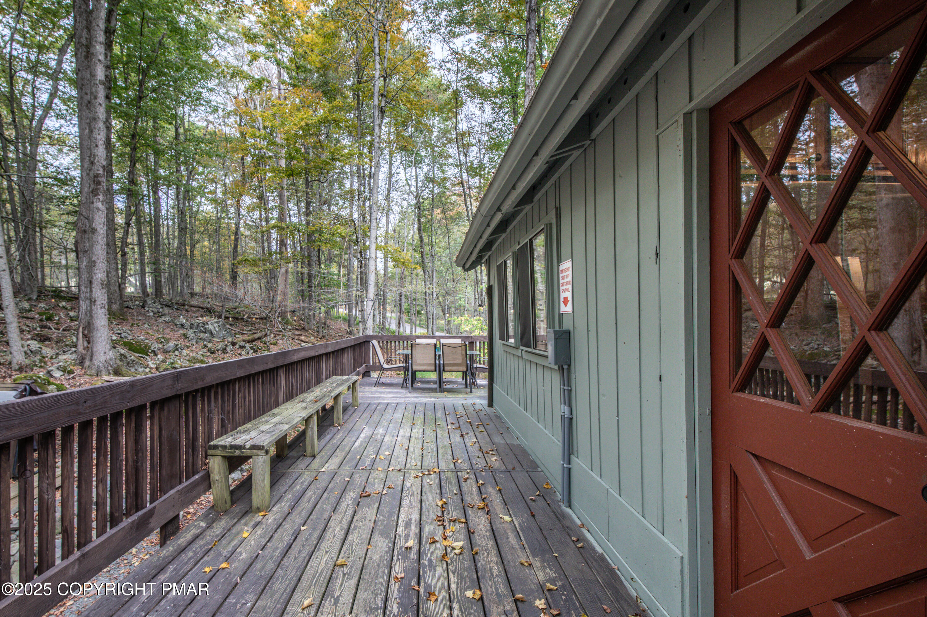 1827 Stag Run Pocono Lake, PA 18347 - Photo 17 of 41 0A5A9909-HDR
