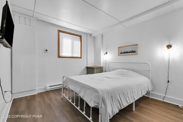 $2,200 | 1827 Stag Run, Pocono Lake, PA 18347