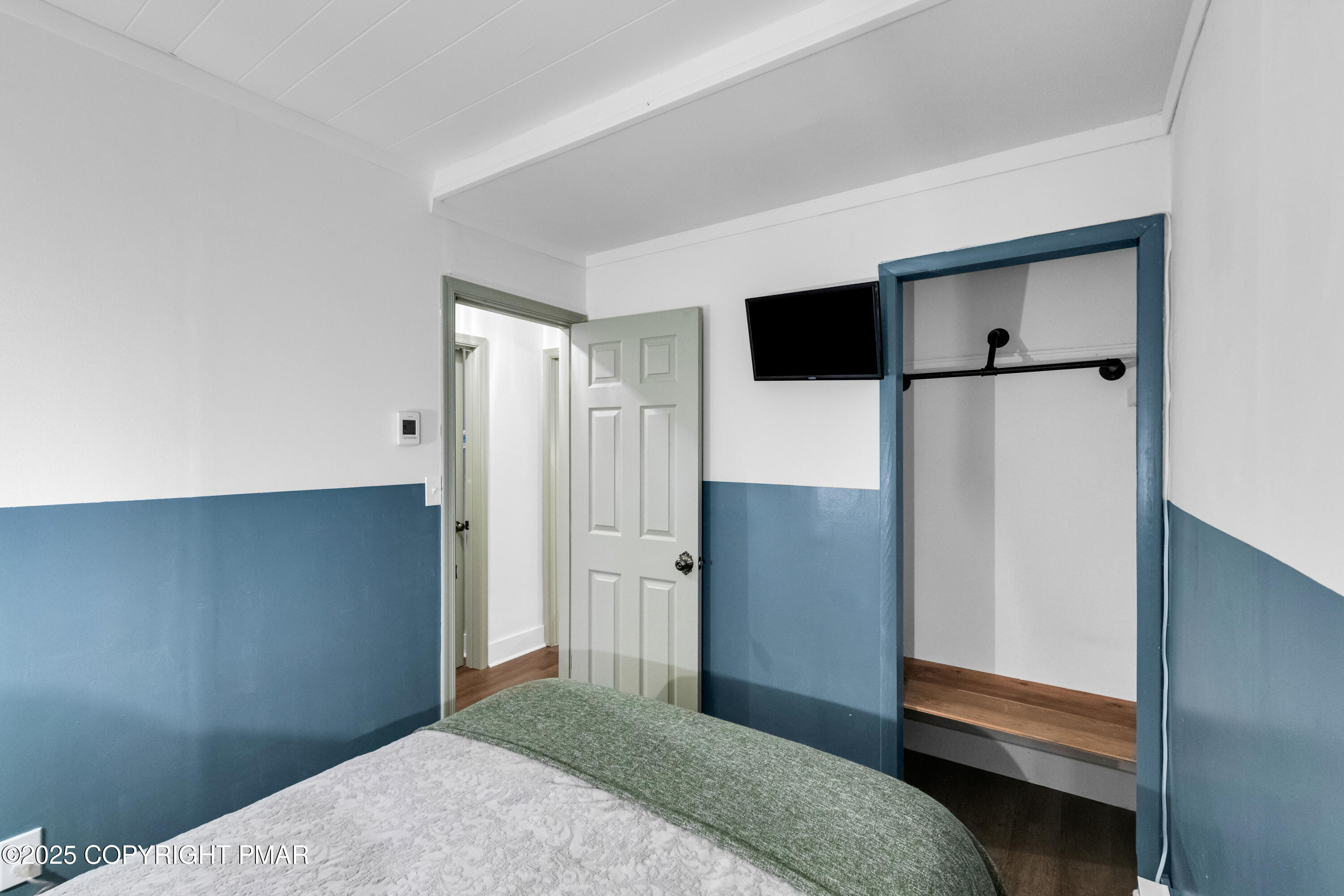 1827 Stag Run Pocono Lake, PA 18347 - Photo 24 of 41 0A5A9843