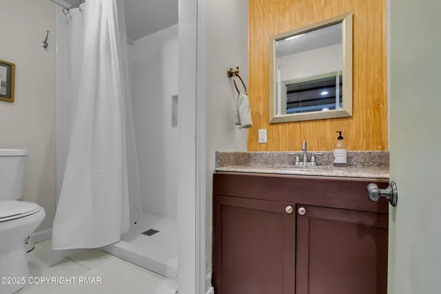 $2,200 | 1827 Stag Run, Pocono Lake, PA 18347