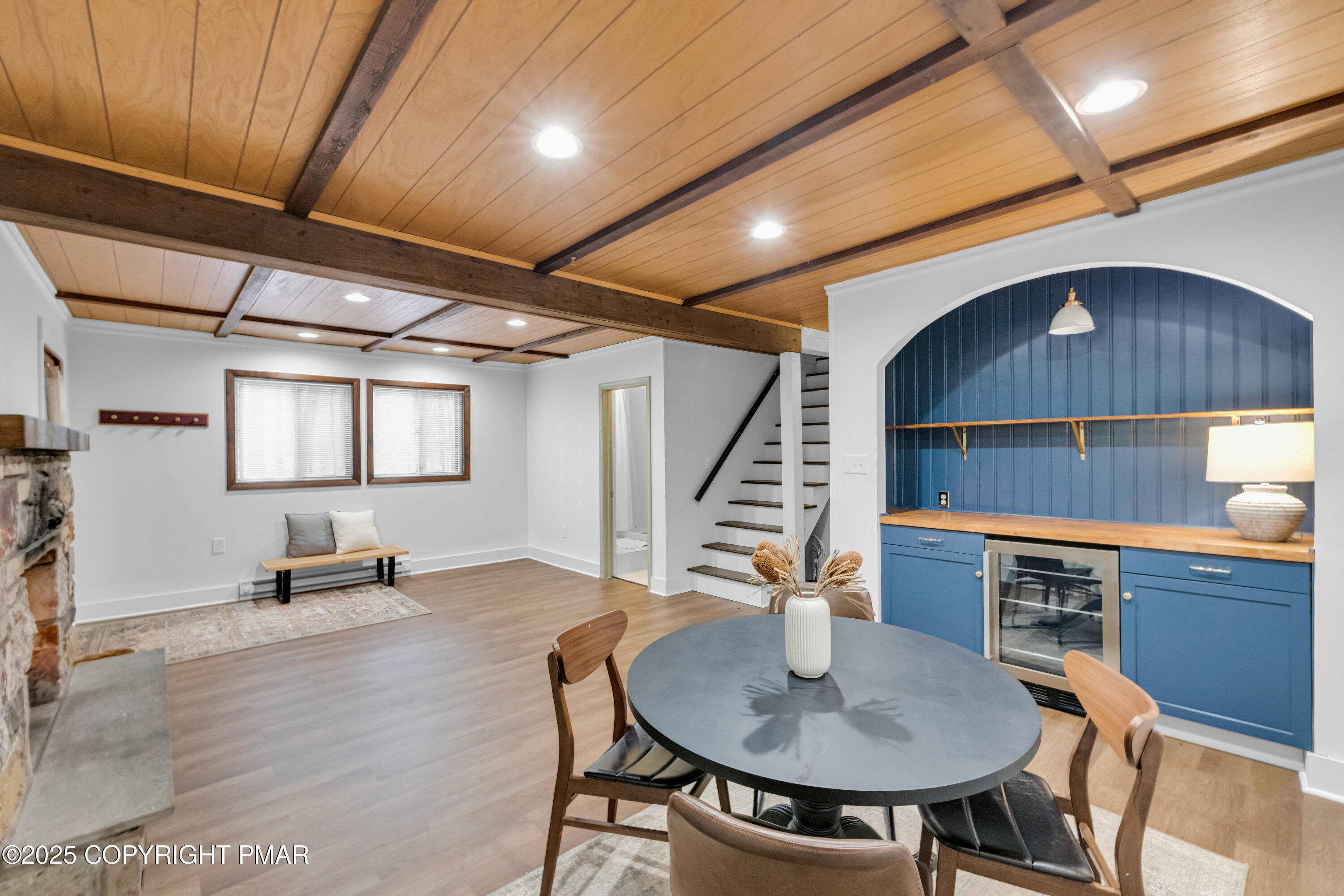 1827 Stag Run Pocono Lake, PA 18347 - Photo 4 of 41 0A5A9867