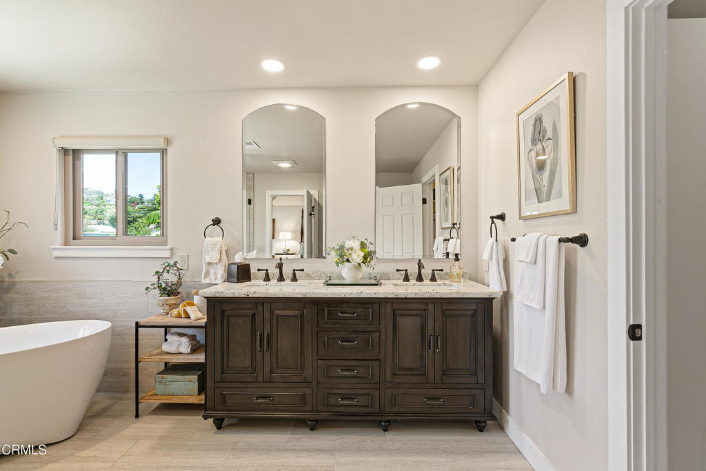 10539 Chippenham Road Camarillo, CA 93012 - Photo 53 of 74