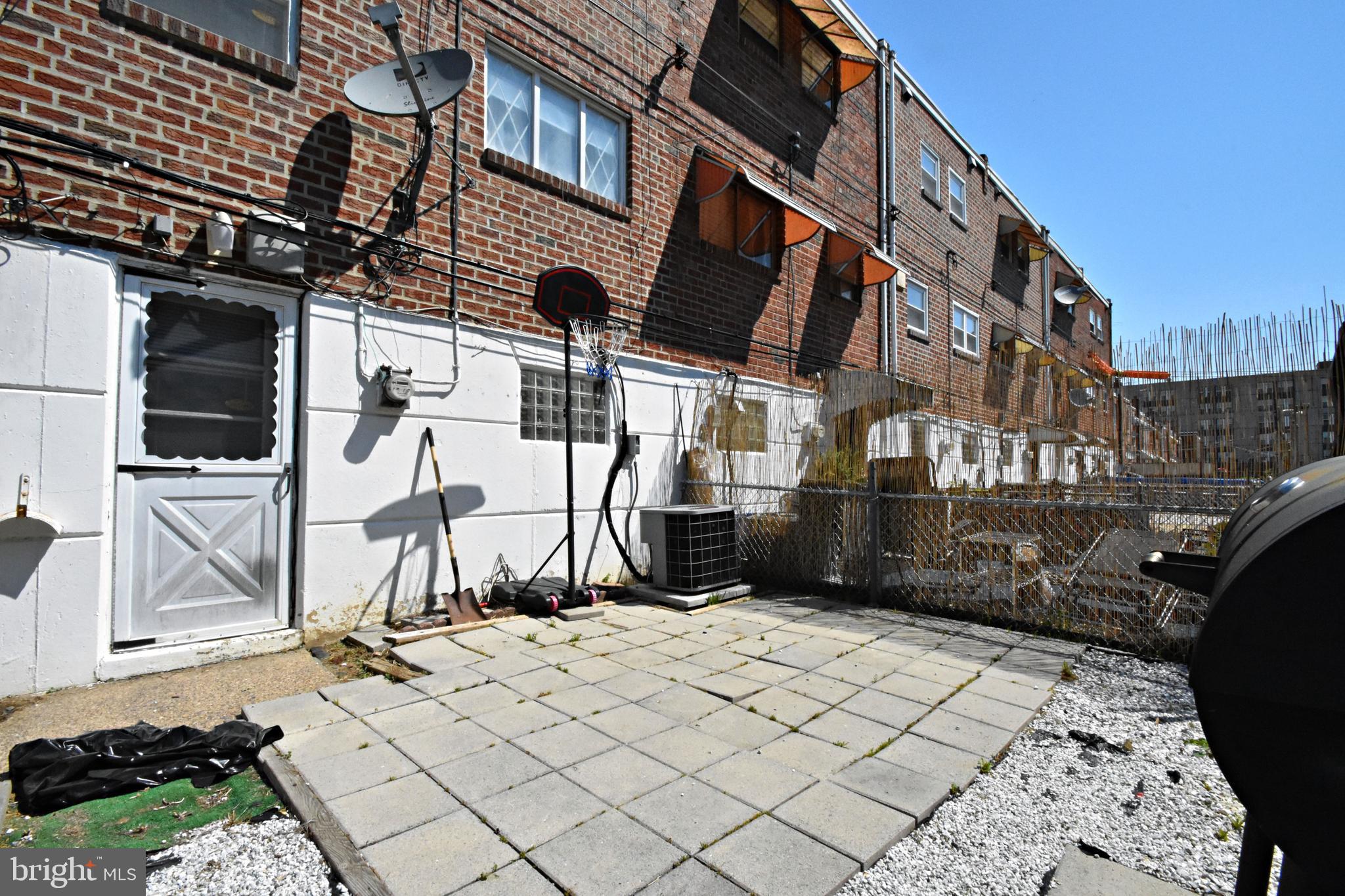 5311 Gillespie Street Philadelphia, PA 19124 - Photo 38 of 44