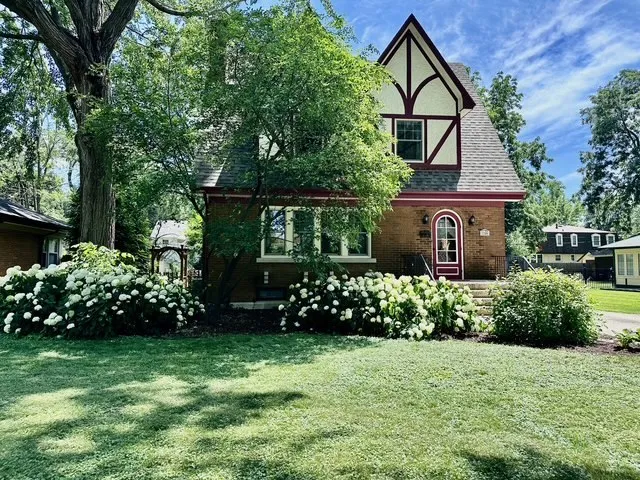 $309,000 | 1208 Taylor Street, Joliet, IL 60435