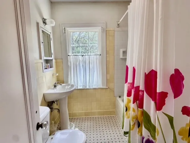 $309,000 | 1208 Taylor Street, Joliet, IL 60435