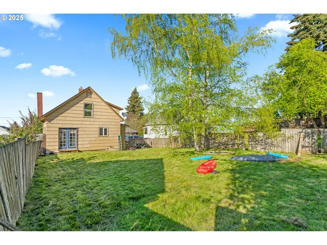 $380,000 | 410 East D Street, Rainier, OR 97048