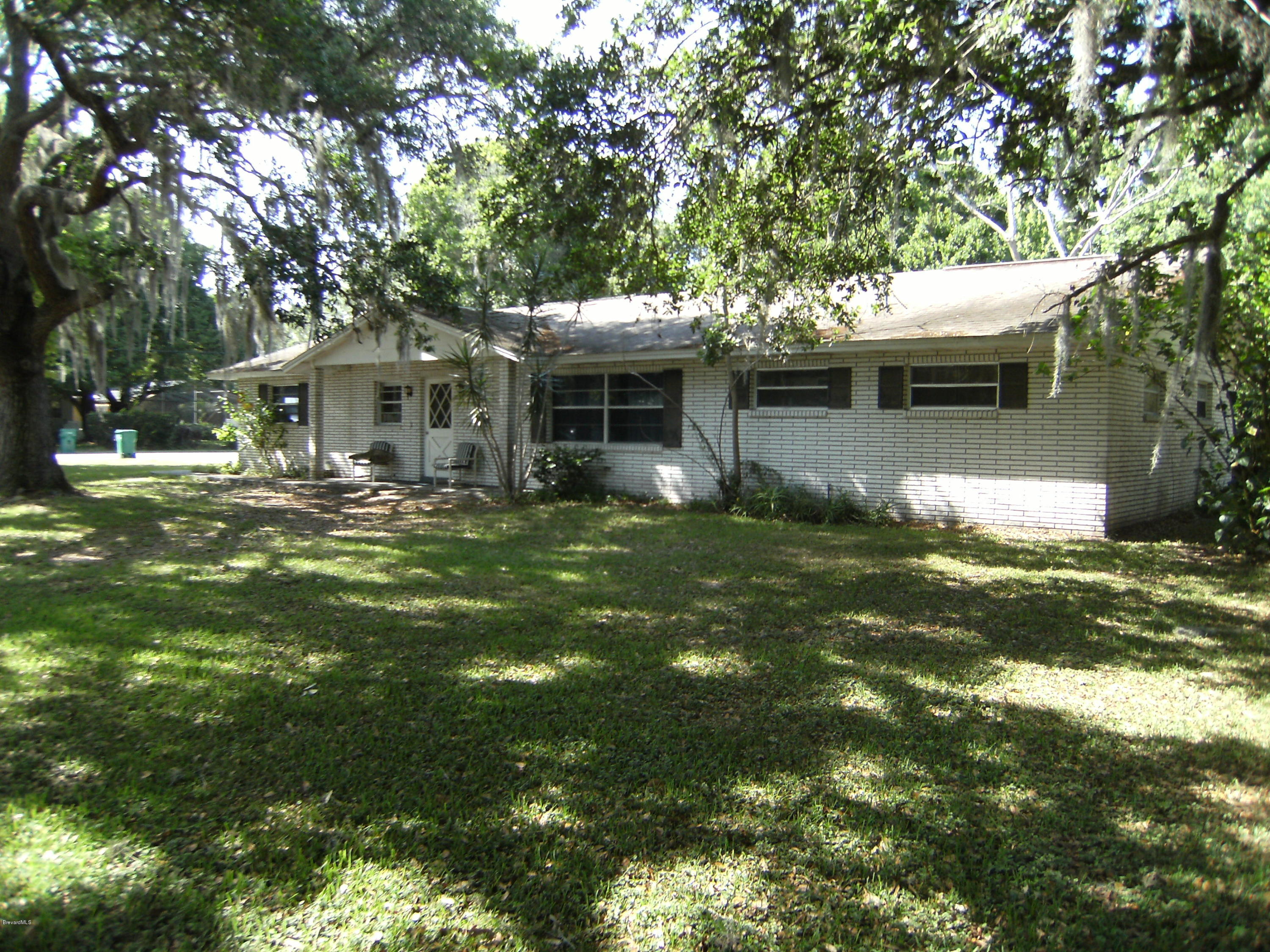 3230 Aurora Road Melbourne, FL 32934 - Photo 2 of 18 Frontside View