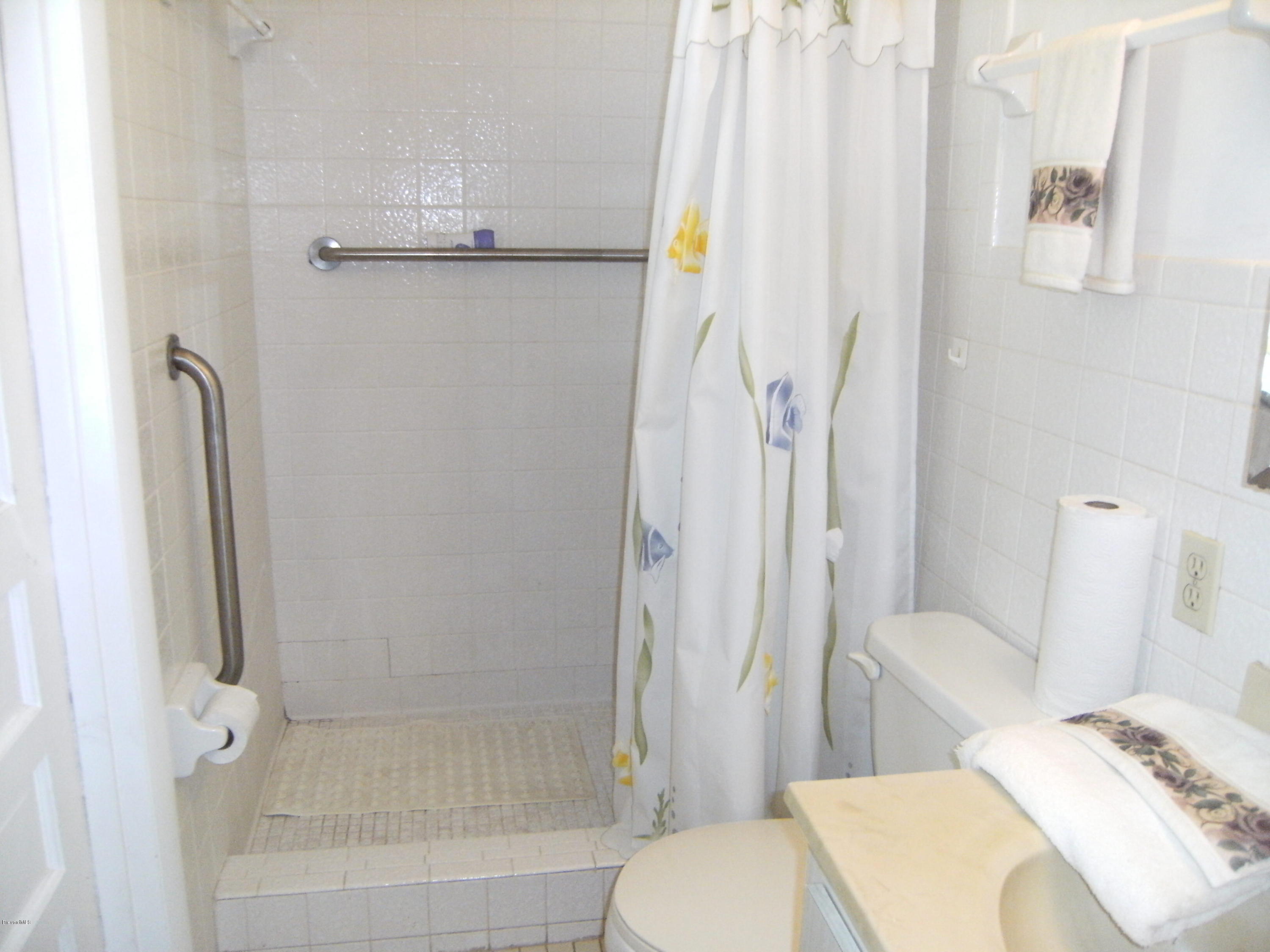 3230 Aurora Road Melbourne, FL 32934 - Photo 12 of 18 Guest Bath