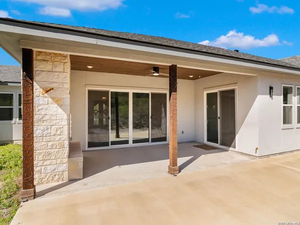 front view of house with a yard
