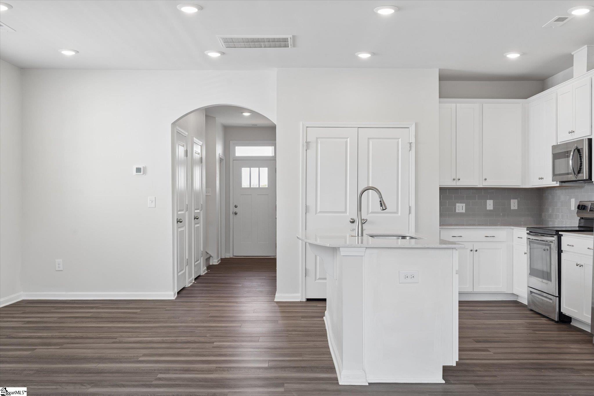299 East Compass Way Easley, SC 29640 - Photo 5 of 26