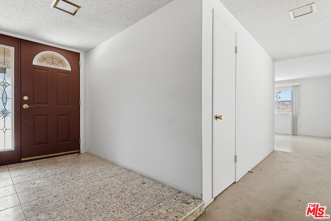 19131 Tulsa Street Porter Ranch, CA 91326 - Photo 5 of 43