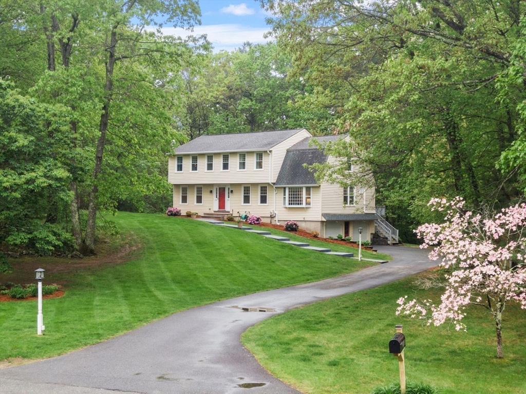 163 Candlestick Road North Andover, MA 01845 - Photo 2 of 41 Gallery Image 2