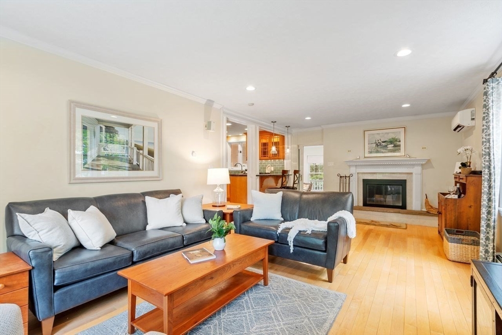 163 Candlestick Road North Andover, MA 01845 - Photo 8 of 41 Gallery Image 8