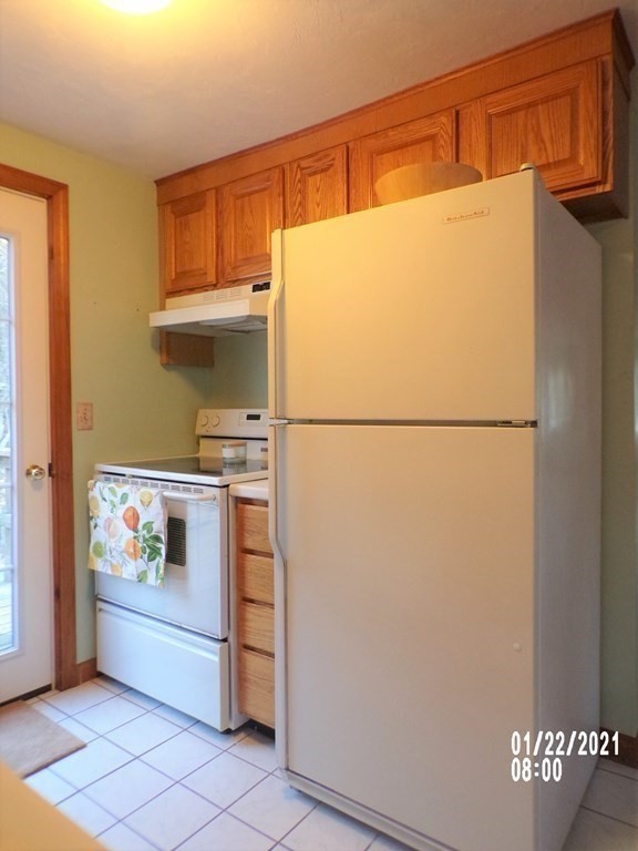 27 Healdville Road Hubbardston, MA 01452 - Photo 18 of 41 Gallery Image 18