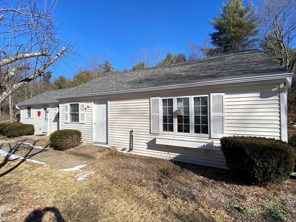 27 Healdville Road Hubbardston, MA 01452 - Photo 3 of 41 Gallery Image 3
