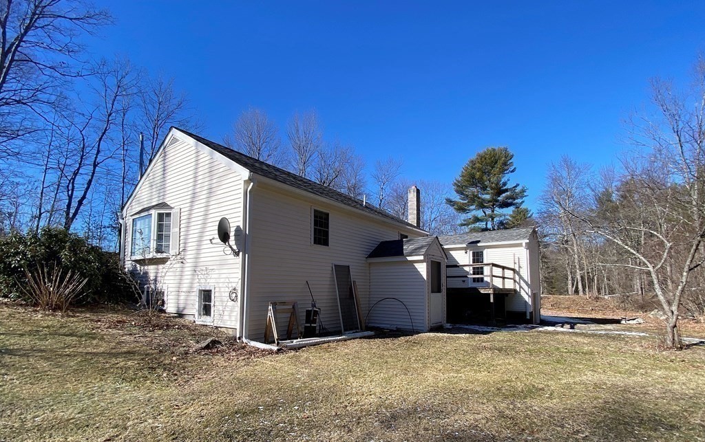 27 Healdville Road Hubbardston, MA 01452 - Photo 8 of 41 Gallery Image 8