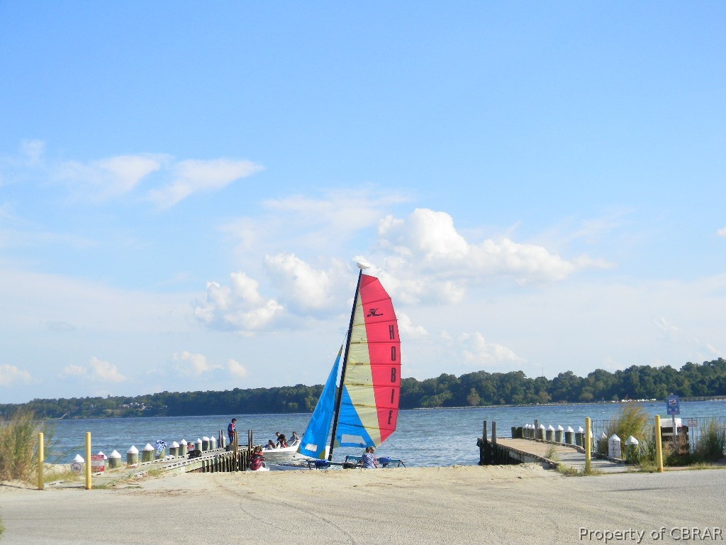 2061 Cove Road Hayes, VA 23072 - Photo 46 of 50 Public boat ramp.