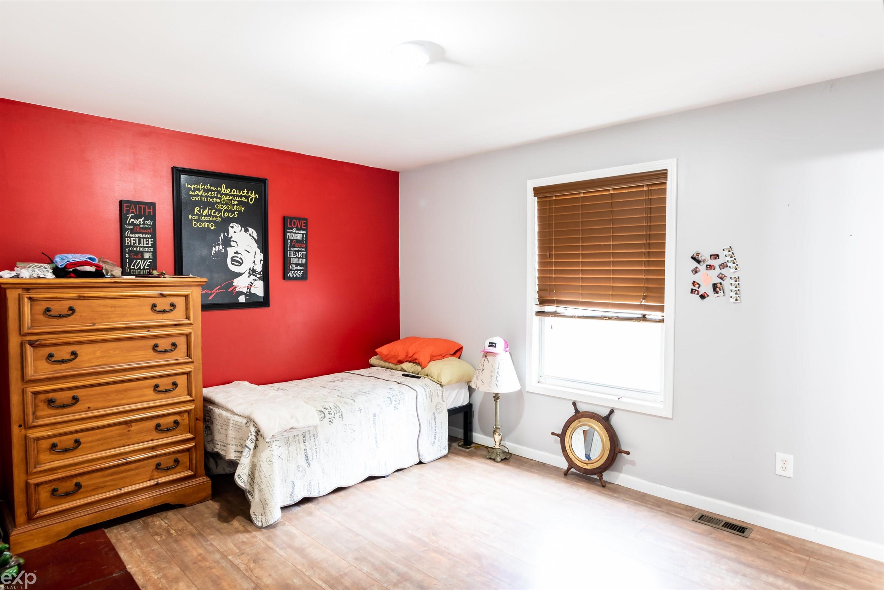 2070 Indian Road Lapeer, MI 48446 - Photo 9 of 16 50090578-8.JPG