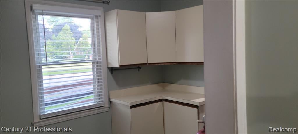 3225 Crooks Road Rochester Hills, MI 48309 - Photo 10 of 24 Gallery Image 10