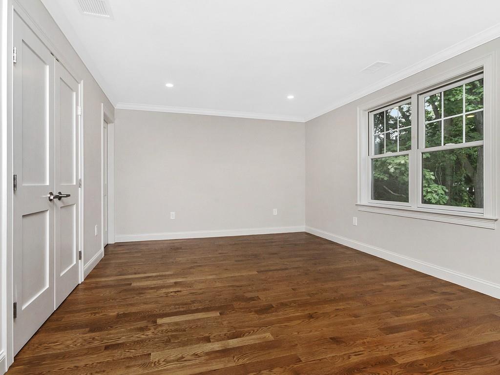 10 Elinor Road Newton, MA 02461 - Photo 16 of 28