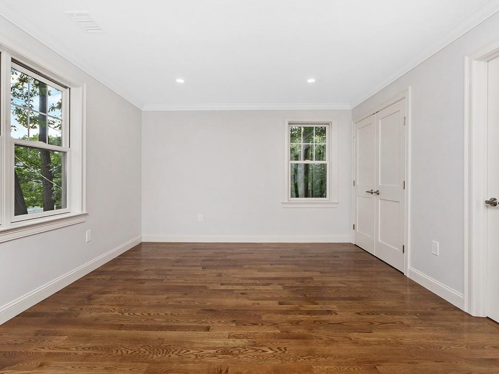 10 Elinor Road Newton, MA 02461 - Photo 18 of 28