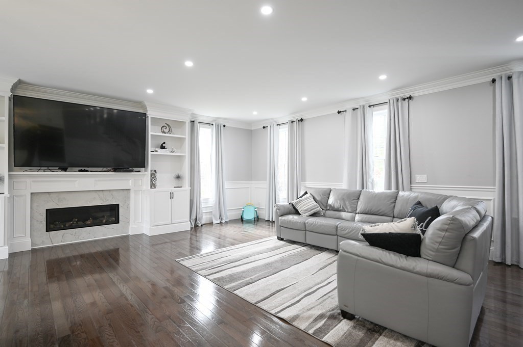 16 Travis Road Holliston, MA 01746 - Photo 3 of 36 Gallery Image 3