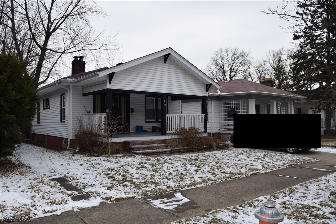 970 Selwyn Road Cleveland Heights, OH 44112 - Photo 2 of 12 Gallery Image 2