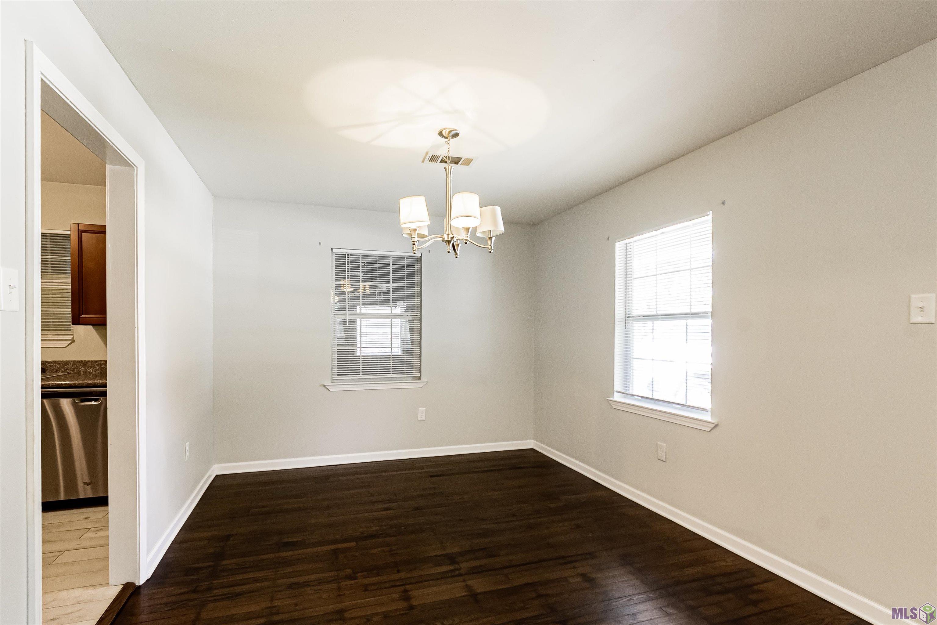 6872 Clinton Avenue Baton Rouge, LA 70805 - Photo 5 of 19