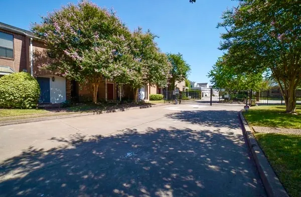 $154,990 | 12550 Piping Rock Drive, Houston, TX 77077