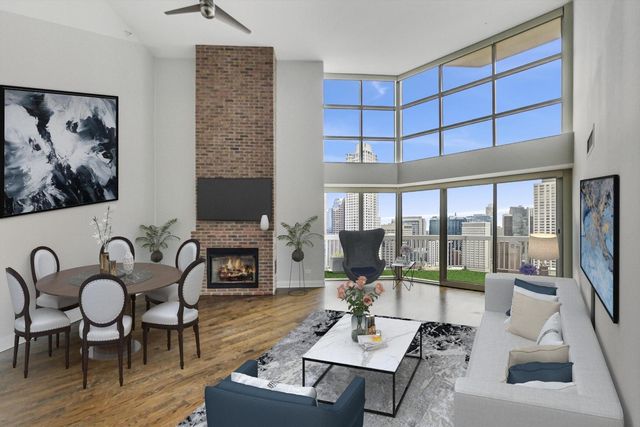 $700,000 | 545 North Dearborn Street, Unit 3204, Chicago, IL 60654