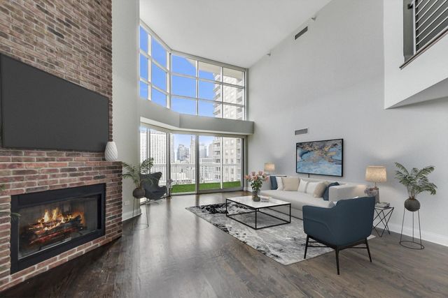 $700,000 | 545 North Dearborn Street, Unit 3204, Chicago, IL 60654