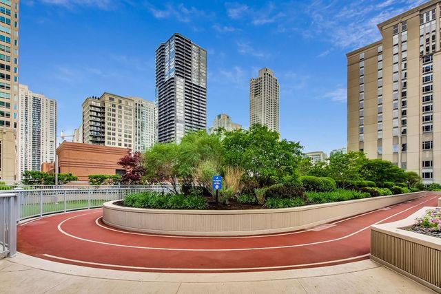 $700,000 | 545 North Dearborn Street, Unit 3204, Chicago, IL 60654