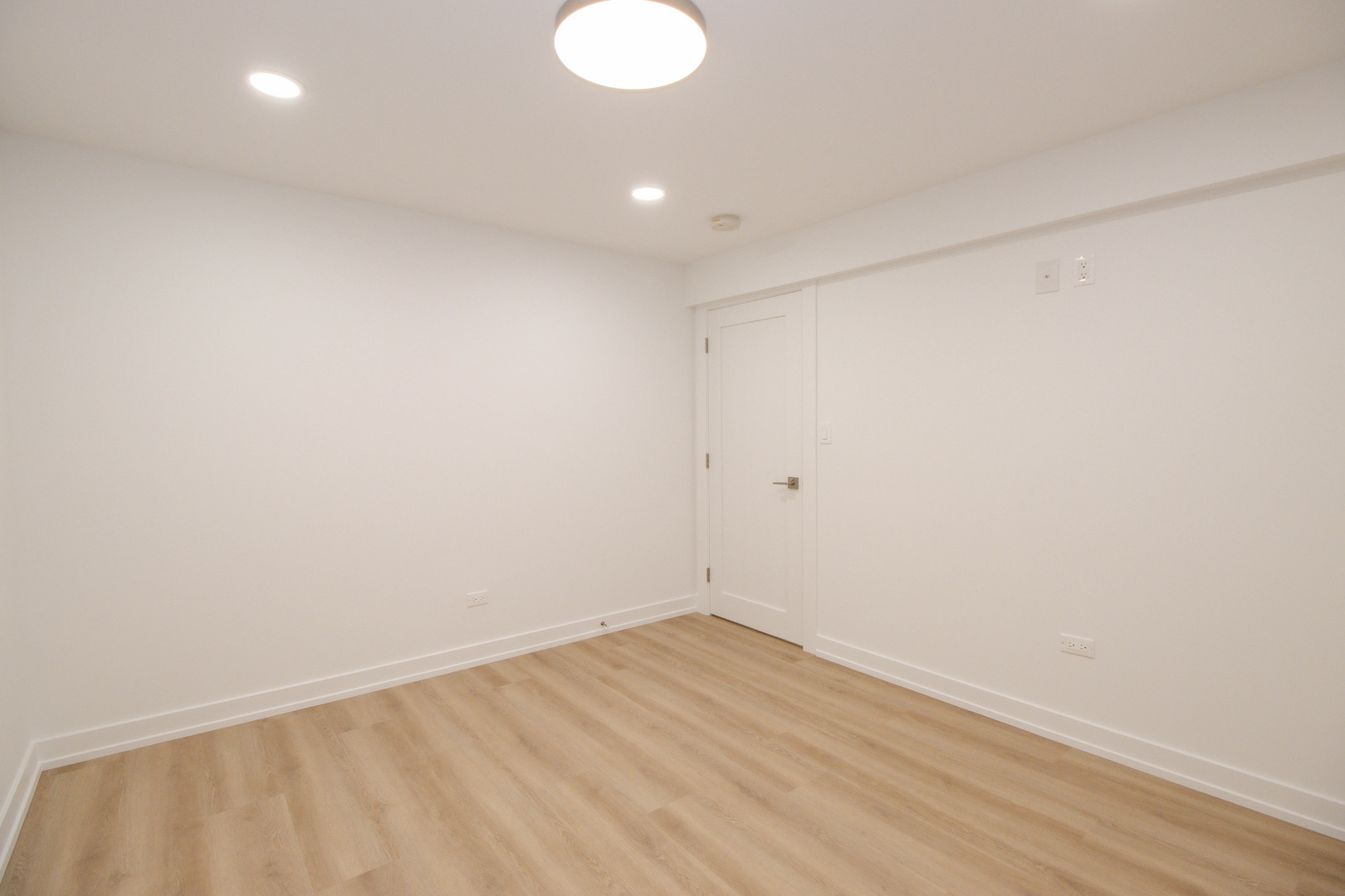 1139 North Winchester Avenue, Unit G Chicago, IL 60622 - Photo 11 of 22 a view of empty room