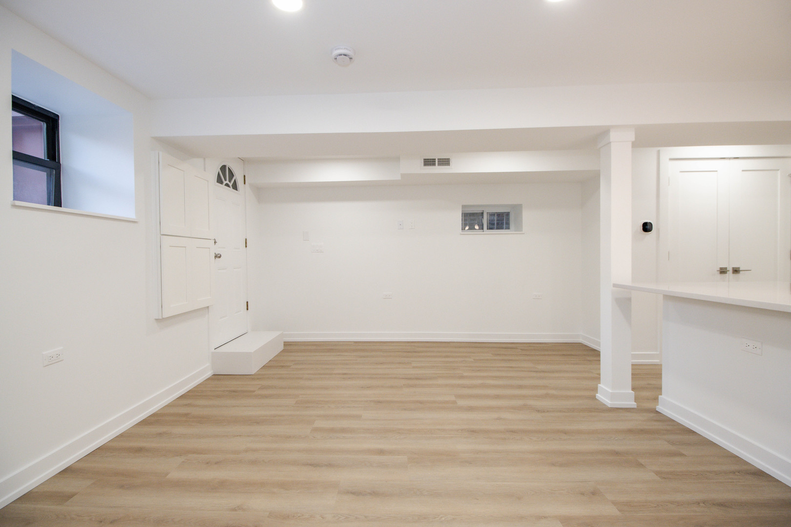 1139 North Winchester Avenue, Unit G Chicago, IL 60622 - Photo 5 of 22 a view of an empty room