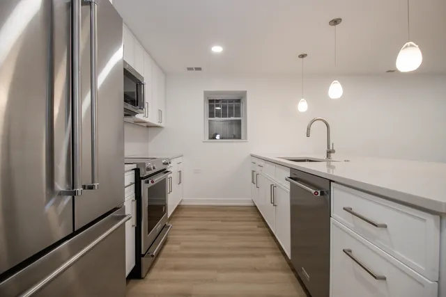 $2,500 | 1139 North Winchester Avenue, Unit G, Chicago, IL 60622